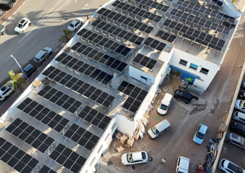 מערכת סולארית מסחרית